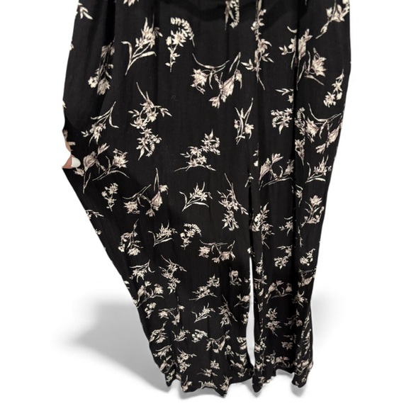 Bailey’s Blossom Black Floral Wide Leg Jumpsuit- Size Medium - Picture 4 of 5